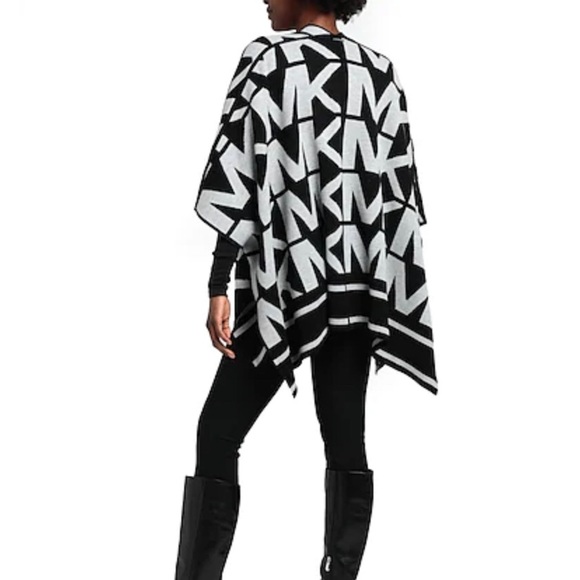 ⚠️SOLD⚠️ MK LOGO WOOL BLEND PONCHO - Picture 6 of 8